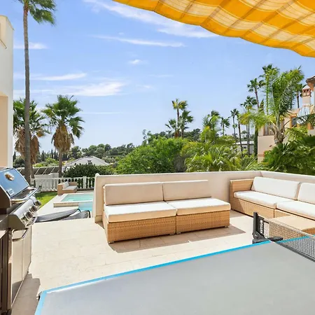 Caramel - Excellent Location In Golden Mile Villa Marbella